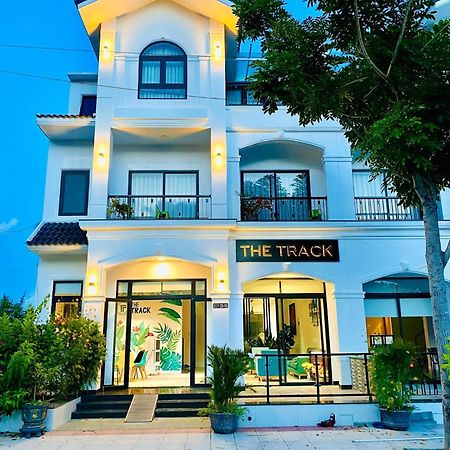 The Track Homestay - Near Bai Dai Beach Cam Lam Екстер'єр фото