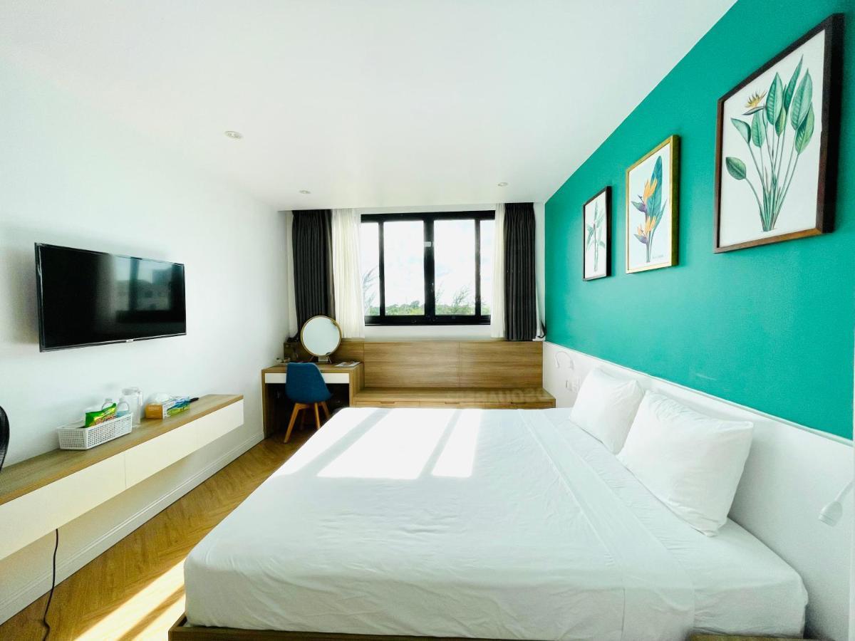 The Track Homestay - Near Bai Dai Beach Cam Lam Екстер'єр фото
