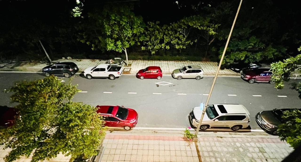 The Track Homestay - Near Bai Dai Beach Cam Lam Екстер'єр фото