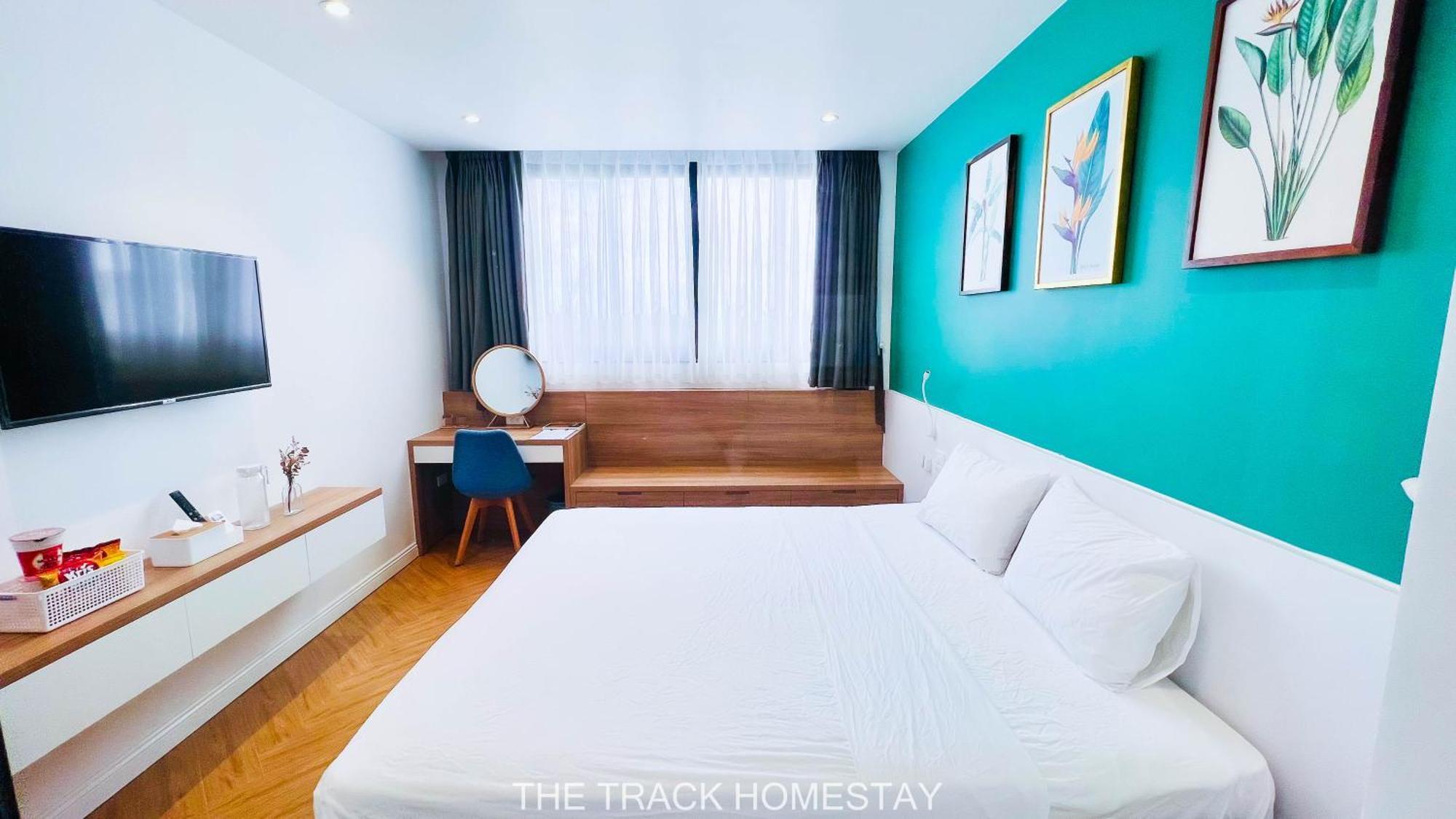 The Track Homestay - Near Bai Dai Beach Cam Lam Екстер'єр фото