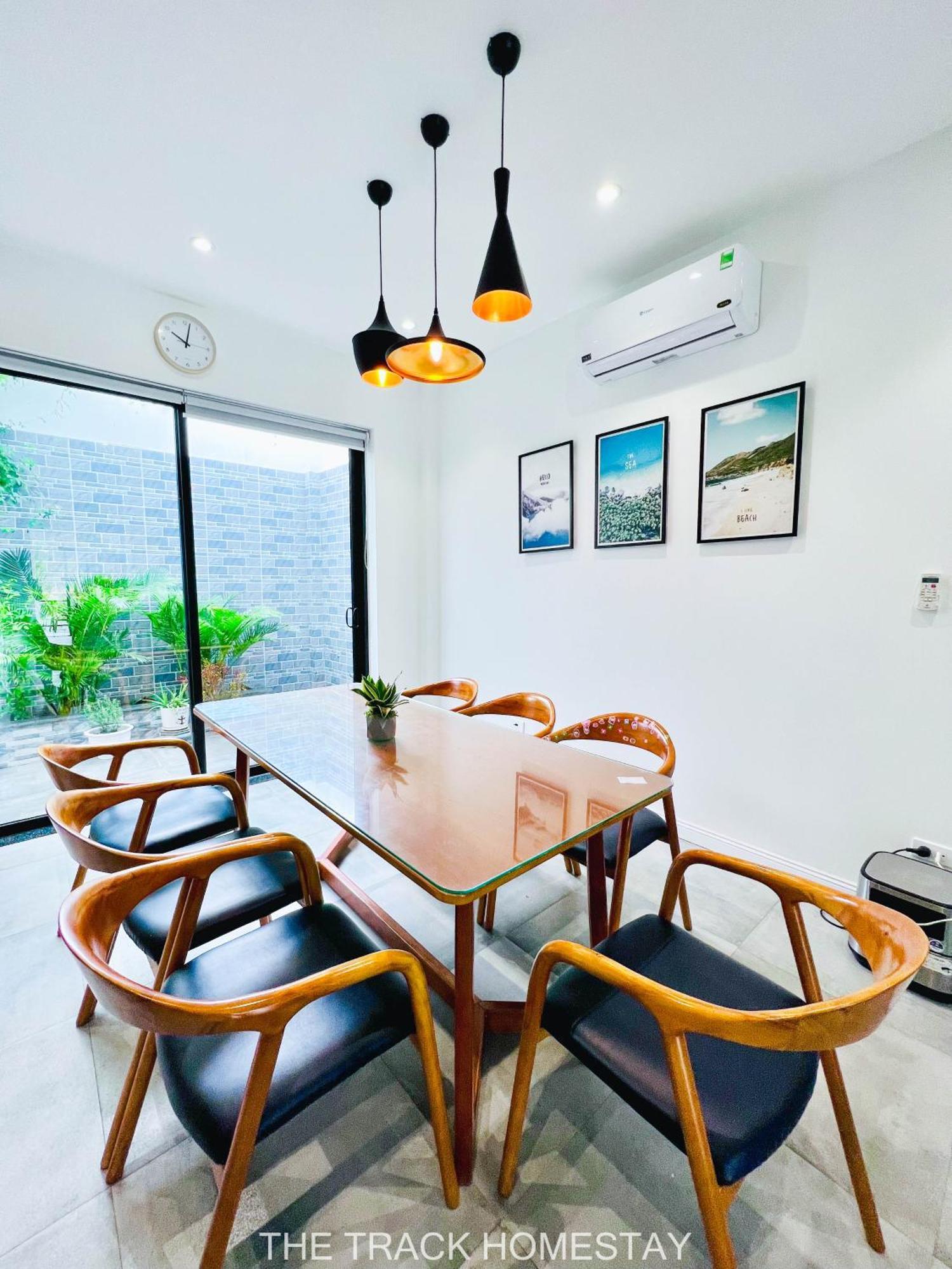 The Track Homestay - Near Bai Dai Beach Cam Lam Екстер'єр фото